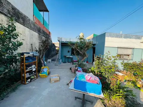 Casa 3 ambientes con 1 baño