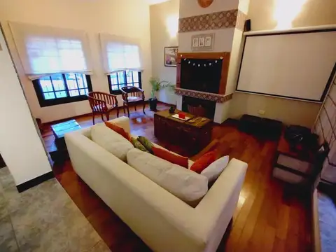 Casa en Venta en Quilmes, USD 380.000