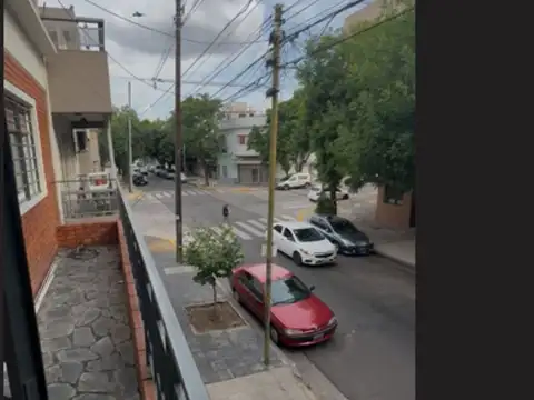 Depto Tipo Casa 2 ambientes con 1 baño