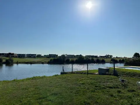 El Cantón, Barrio Islas