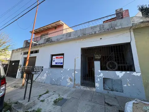 Casa + Local + Departamento en Aldo Bonzi