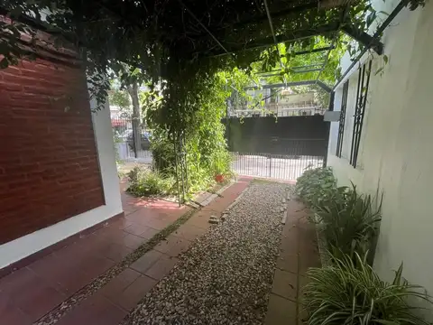 VENTA CASA 4 AMB DEVOTO PLAYROOM Y COCHERA 3 AUTOS
