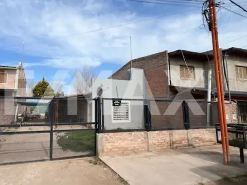 CASA EN VENTA 2 DORMITORIOS PATIO APTO CREDITO