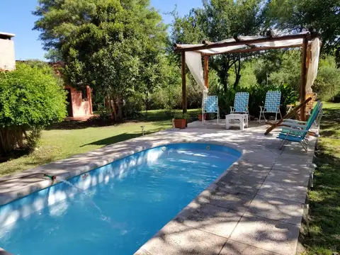 Se vende imponente casa en Villa de las Rosas, Traslasierra