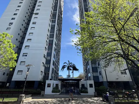 Amplio 4 Ambientes con Cochera y Seguridad 24 hs en Saavedra