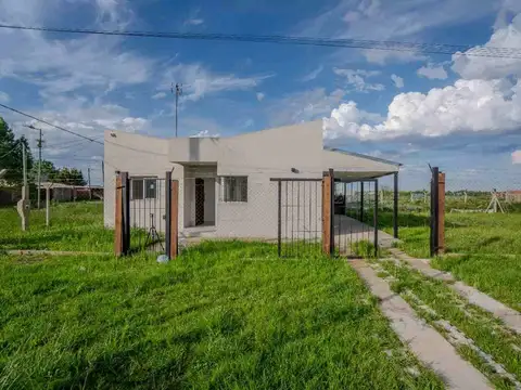 CASA EN VENTA EN GONNET A ESTRENAR 2 DORMITORIOS