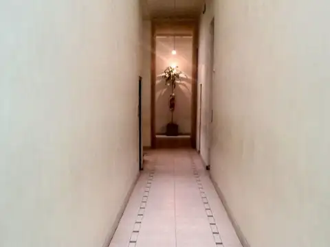 Departamento 10 ambientes con 6 baños