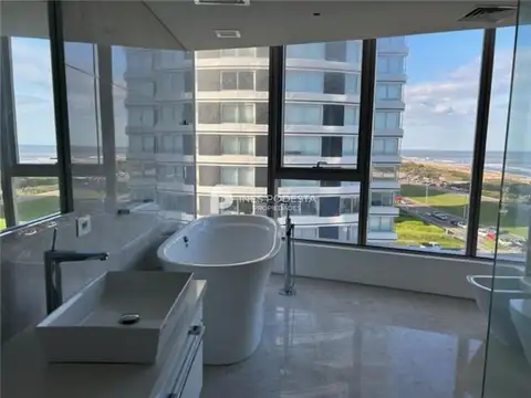 Departamento 4 ambientes con 3 baños