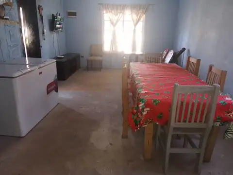 Casa 5 ambientes con 1 baño