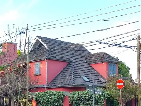 VENTA - EXCELENTE CHALET + DPTO TIPO DÚPLEX - INMEJORABLE UBICACIÓN DE MUÑIZ