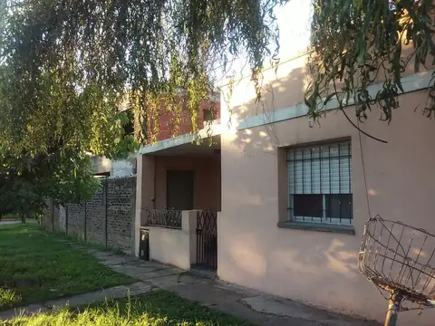 ESCUCHAMOS TODA PROPUESTA. Oportunidad para inversor: casa y otra a terminar