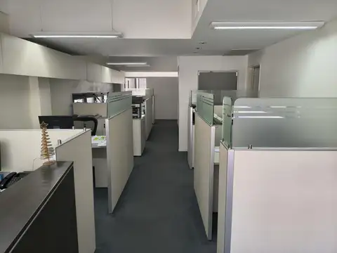 Oficina en Venta con 1 cochera