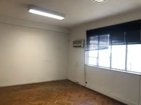 Oficina en Alquiler al Norte