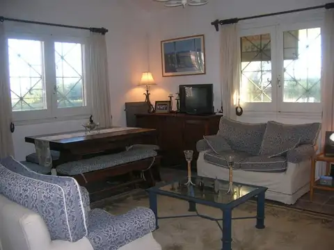 Casa en Alquiler Temporal con 1 cochera