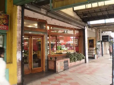 Local en Venta en Avellaneda, USD 800.000