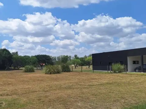 VENTA LOTE INTERNO AL GOLF PILAR - 1417 M2