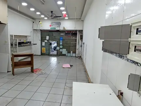 LOCAL COMERCAL EN "LA FINITA" R8 Y Gral Lavalle (Ex Av Triunvirato)