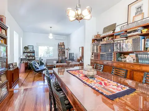 Casa 5 ambientes con 3 baños