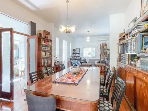 Casa en Venta con 1 cochera