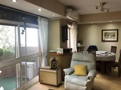 MUY BUEN DEPARTAMENTO ESPACIOS COMODOS PLACARES -COCINA EQUIPADA - COCHERA -