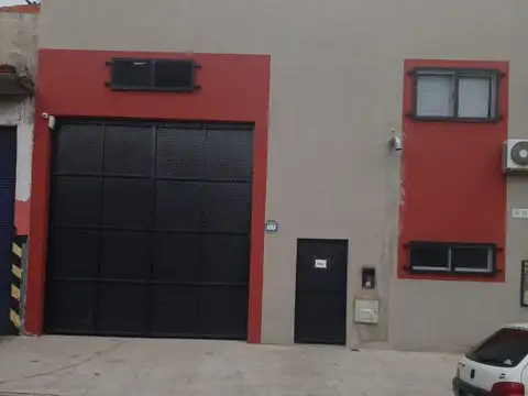 Galpon en Venta 10  mts Frente