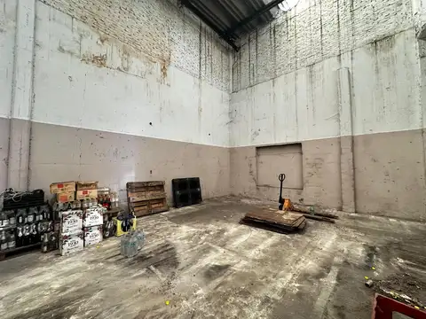 Galpon en Alquiler en Valentin Alsina, $ 900.000