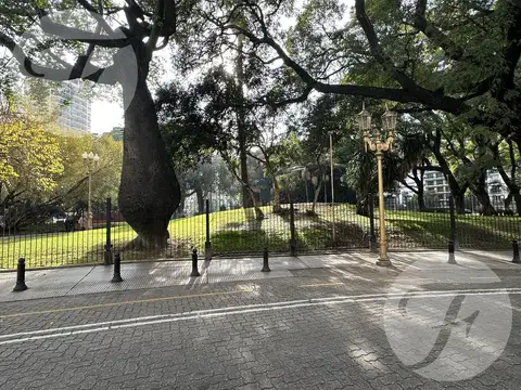 Oportunidad única - Depósito de 600 m² + departamento en Santa Fe y Montevideo a solo U$S 700/m²