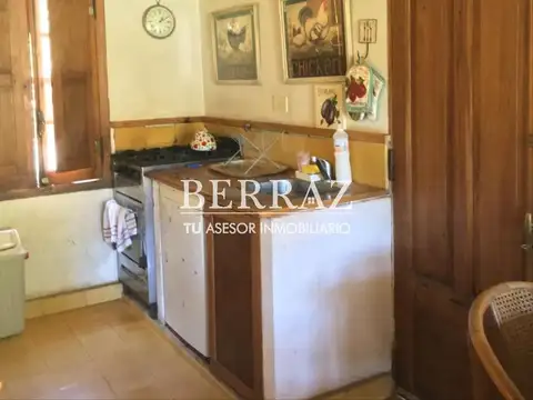 Casa en Alquiler con 2 cocheras