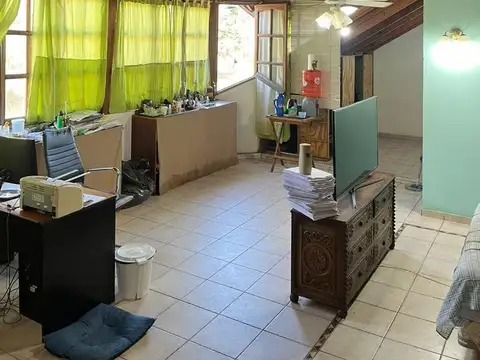 Casa 6 ambientes con 3 baños