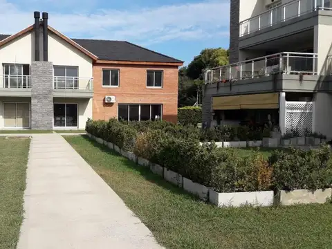 VENTA - DEPARTAMENTO DUPLEX - ALTOS DE MASCHWITZ