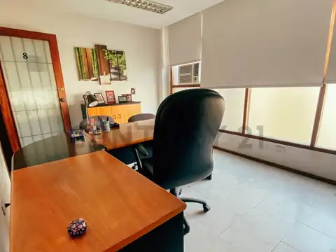 Local en Venta 61 años