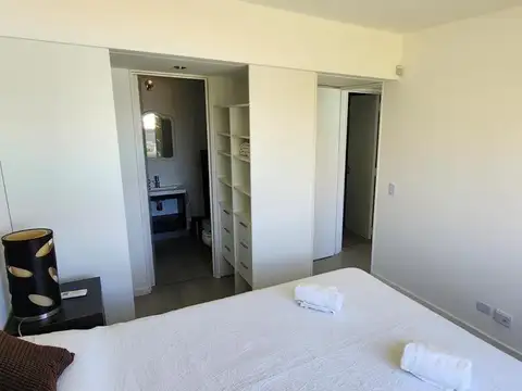 Departamento en Alquiler con 3 cocheras