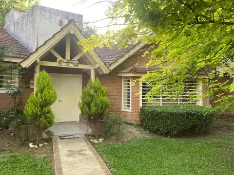 Casa 6 ambientes con 3 baños