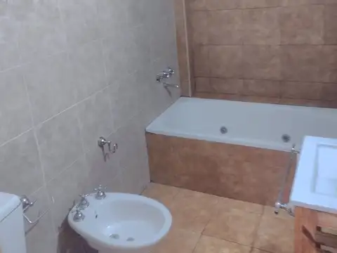 Juan Florio 100, Piso 3