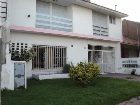 Gral M Soler 2300, Piso 1