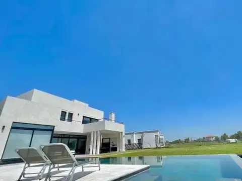 Casa en Venta en San Sebastian, USD 265.000