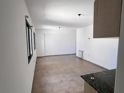 General Román Deheza 100