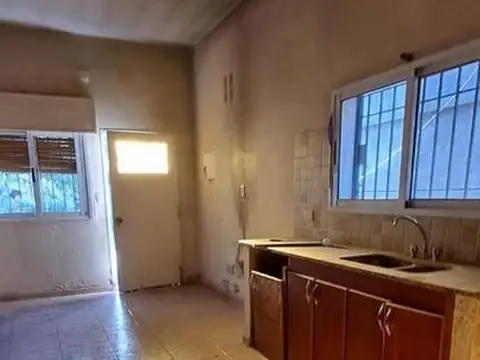 Casa en Venta con 4 cocheras