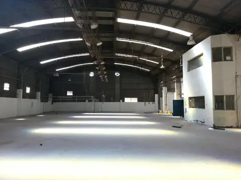 Deposito Industrial 1.870m² sobre 3.000m² sobre calle Rutherford , Malvinas Argentinas.
