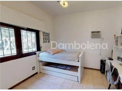 Casa  en Venta en Moreno