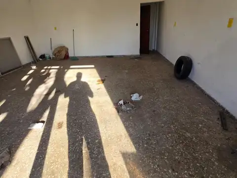 Local en Alquiler en Llavallol, $ 400.000