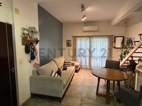 VENTA -PERMUTA DEPARTAMENTO TIPO DUPLEX 3 AMBIENTES EN EL PARTIDO DE TRES DE FEBRERO