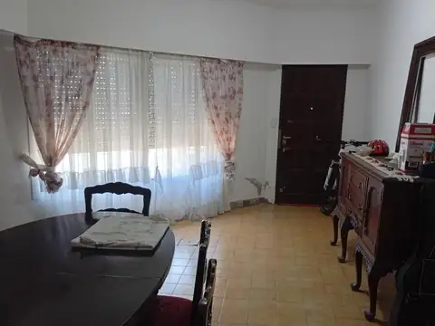 Depto Tipo Casa en Alquiler en Villa Bosch, $ 750.000