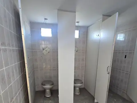 Local en Alquiler 60 años