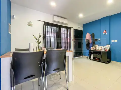 Depto Tipo Casa en Venta de 5 ambientes