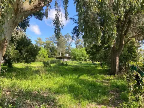 Calle 696 bis esq. 28