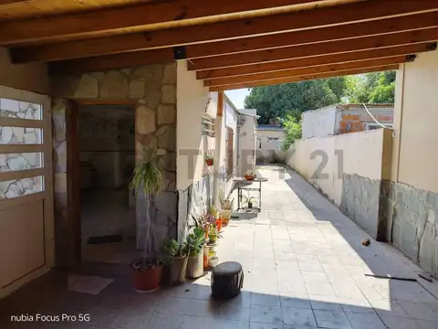 84 13 y 14 Casa 3 dormitorios en venta La Plata