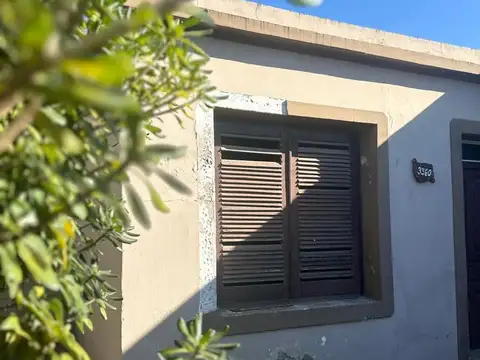 Casa 5 ambientes con 2 baños