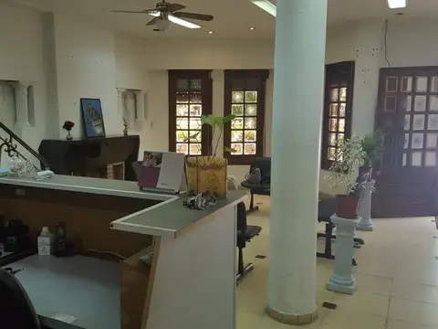 Av. Hipólito Yrigoyen 5100