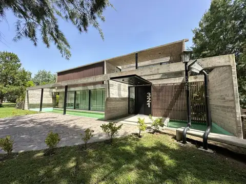 Casa en Venta en Club Miralagos, USD 890.000